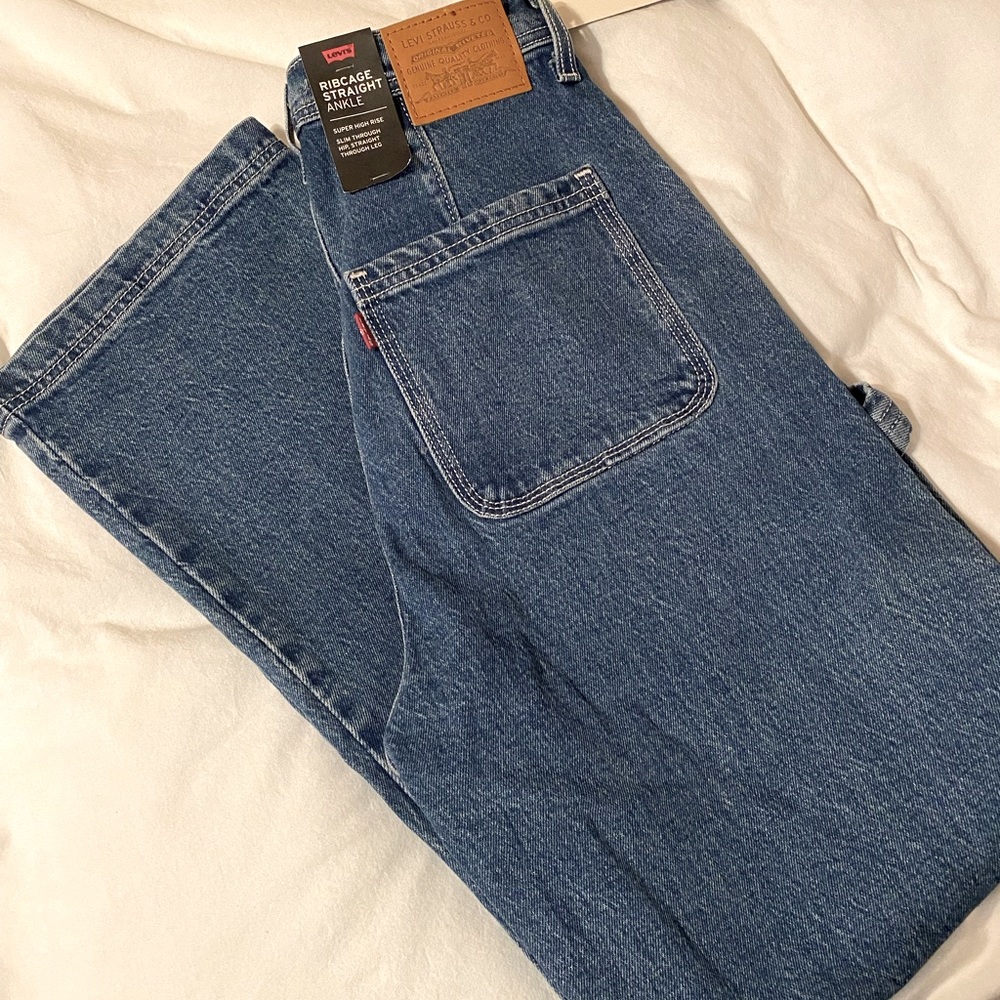 Levi Ribcage Straight Ankle